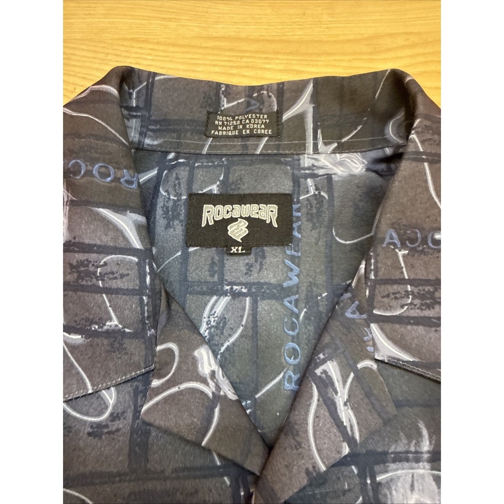 Rocawear Shirt Mens Size XL Blue Logo All Over Print Short Sleeve Button Down - Picture 2 of 5